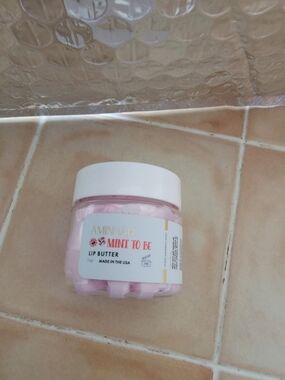 Aminnah 'Mint To Be' Lip Butter.